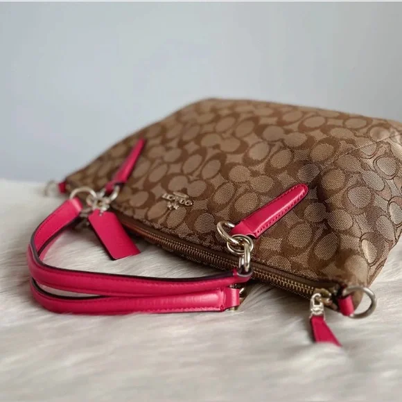 Kelsey Satchel Signature Canvas Tote Brand New Without Tags - Picture 6 of 7